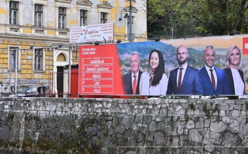 Predizborna kampanja u BiH: Ko nam se smiješi i šta nam poručuju s plakata?